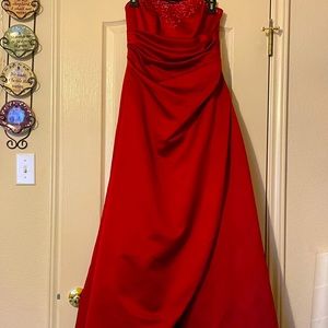 David's Bridal red satin ballgown - worn once (beauty pageant), then dry cleaned